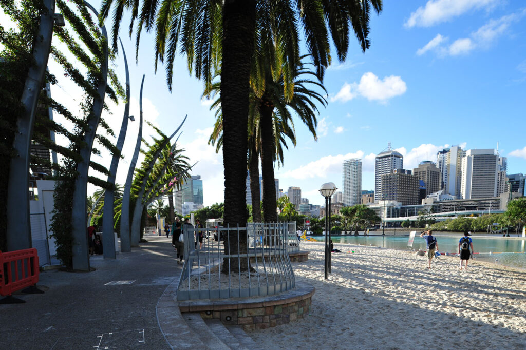 Denton Corker Marshall's Grand Arbour (South Bank Parkland…