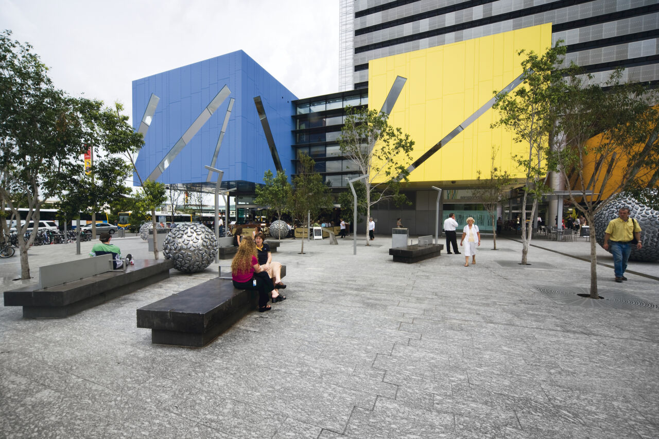Brisbane Square Civic Complex + Plaza