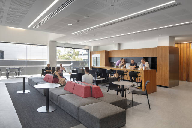 Molecular Horizons, University of Wollongong