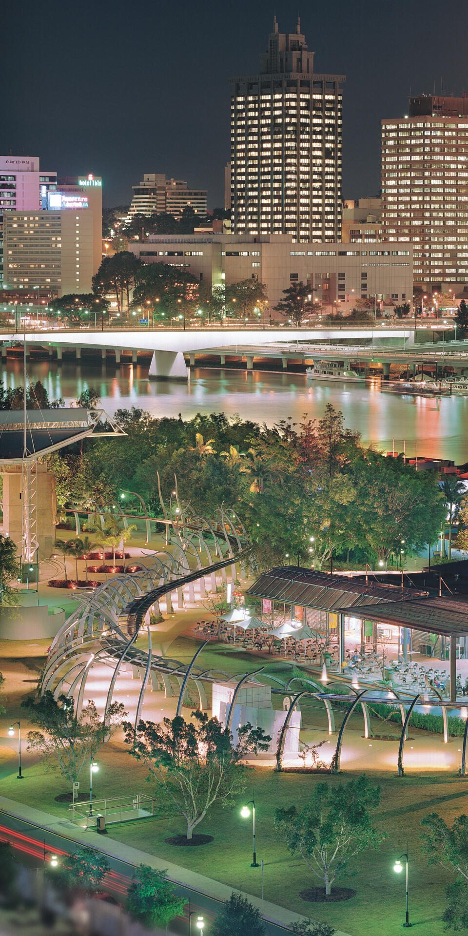 South Bank Grand Arbour + Pergolas