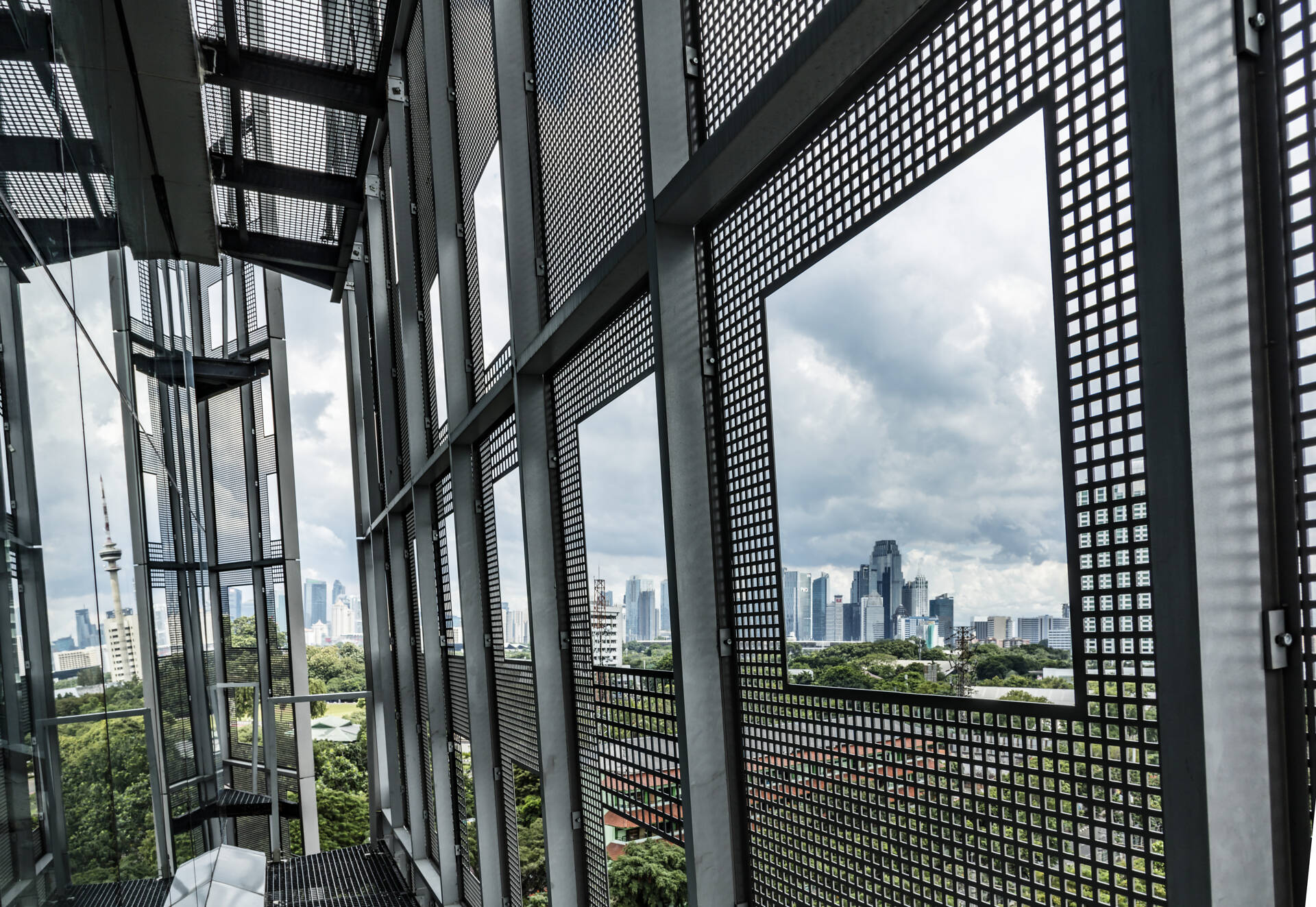 Kompas Multimedia Towers